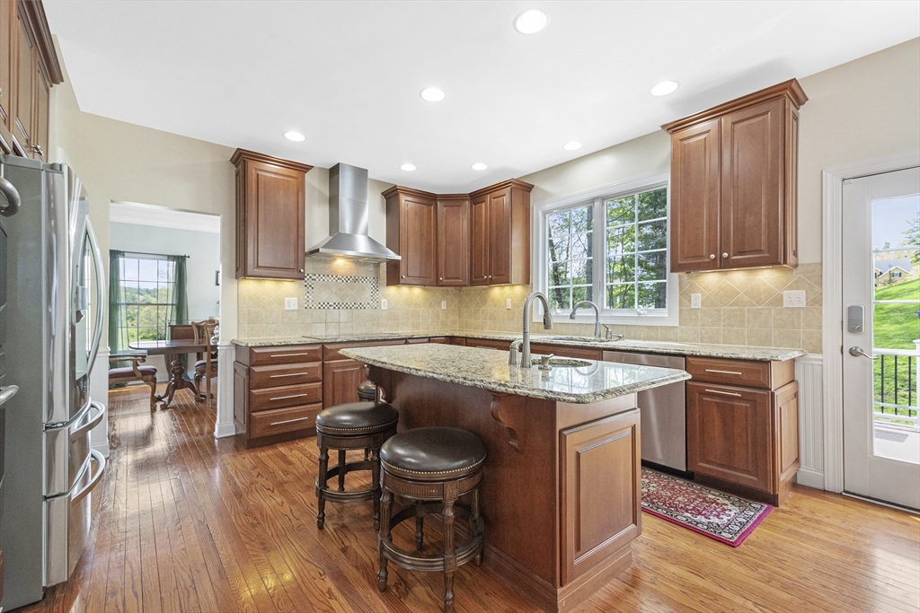 24 Valley View Dr