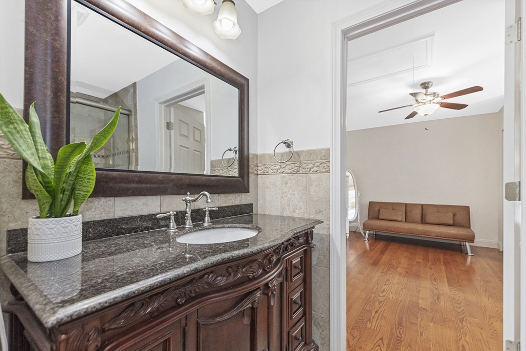 24 Valley View Dr