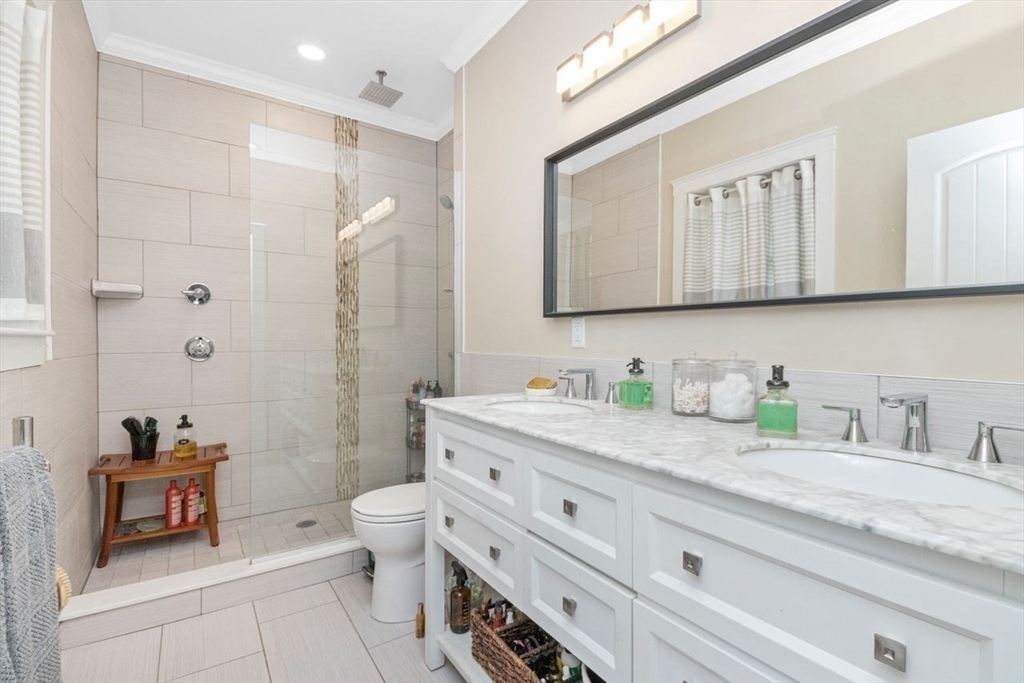 89 Sunnyside St # 89