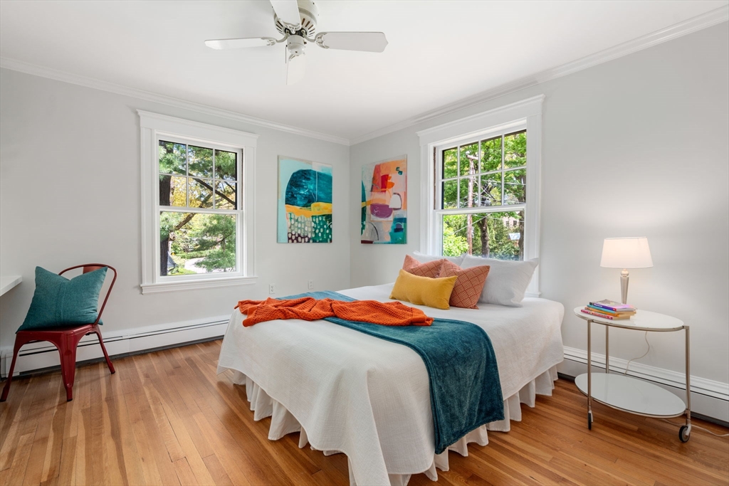 4 Pine Crest Rd