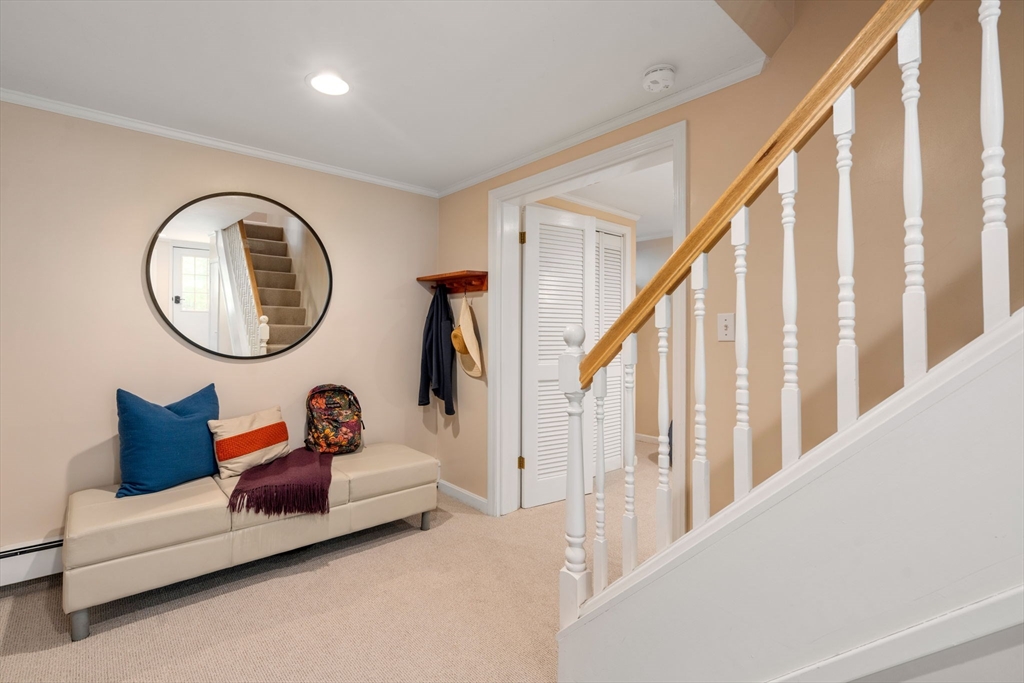 4 Pine Crest Rd
