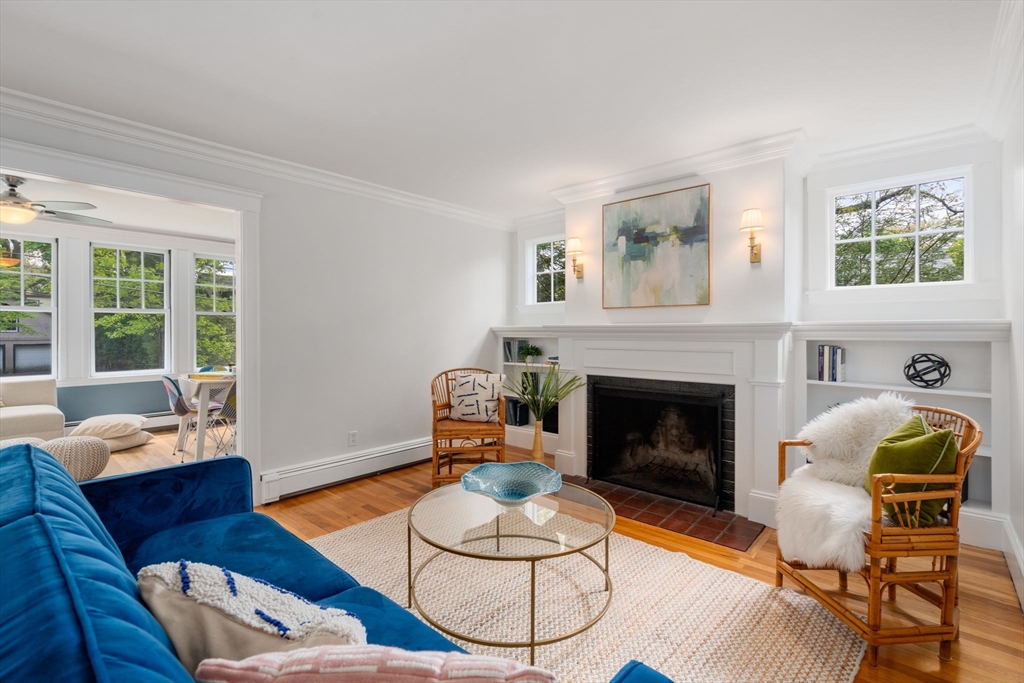 4 Pine Crest Rd