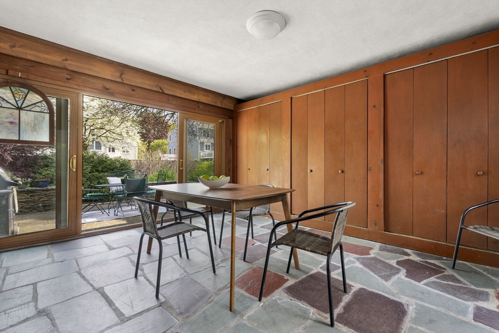53 Enslin Rd