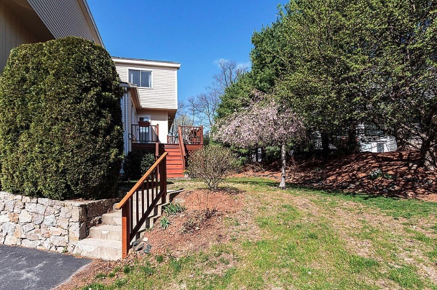 48 Algonquin Trail # 48