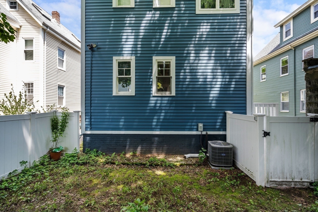 10 Campbell Park # 10