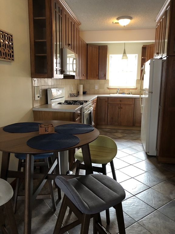 140 Lake Shore Road # 3