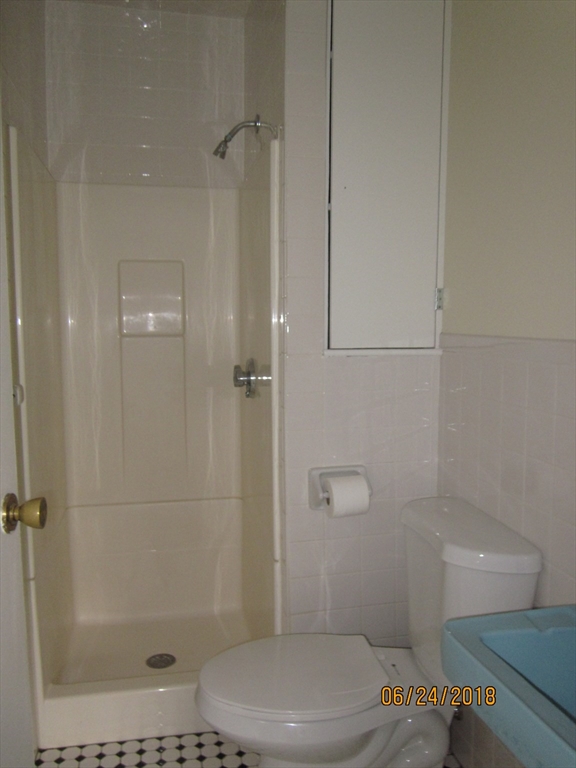 140 Lake Shore Road # 3