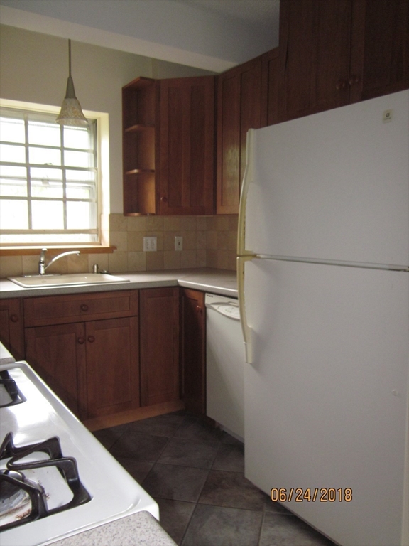 140 Lake Shore Road # 3