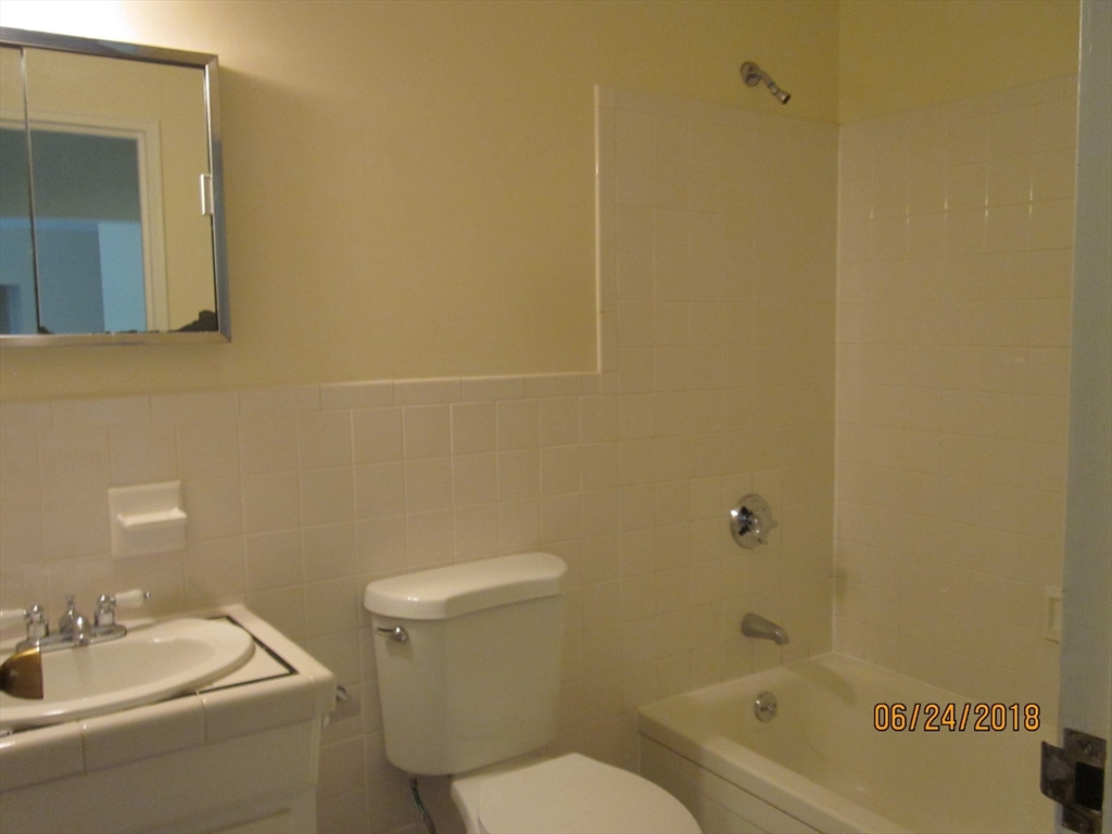 140 Lake Shore Road # 3