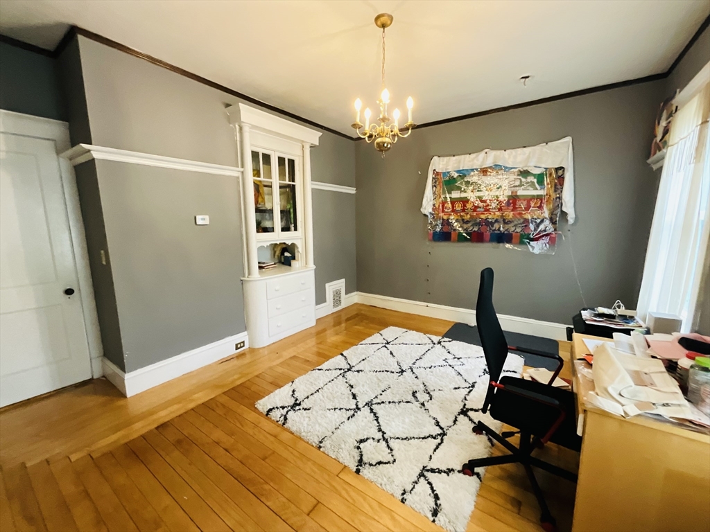 34 Newbury St # 1