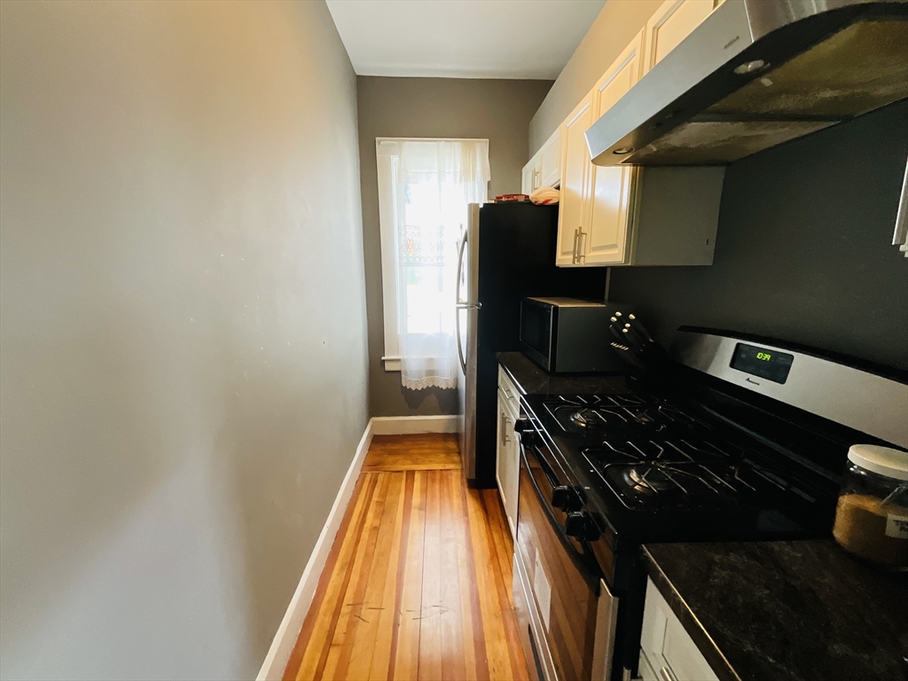 34 Newbury St # 1