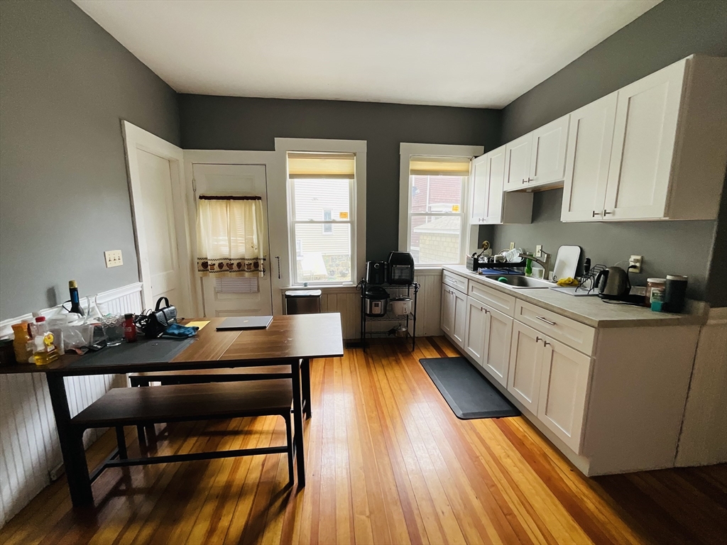 34 Newbury St # 1