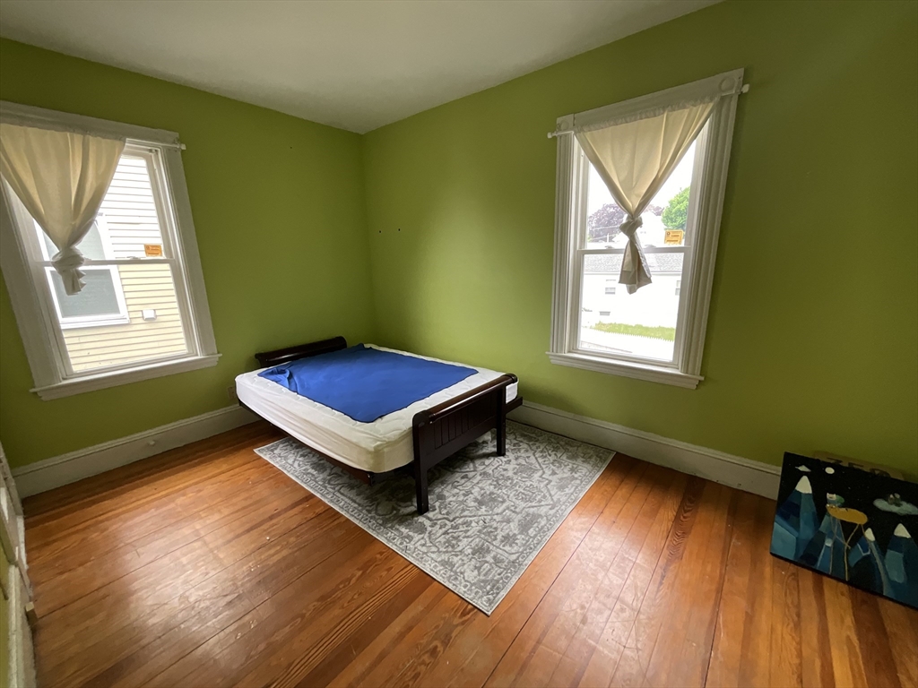 34 Newbury St # 1