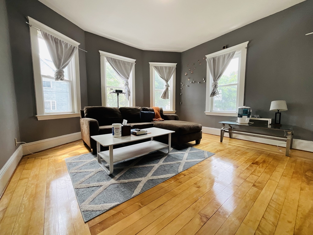 34 Newbury St # 1