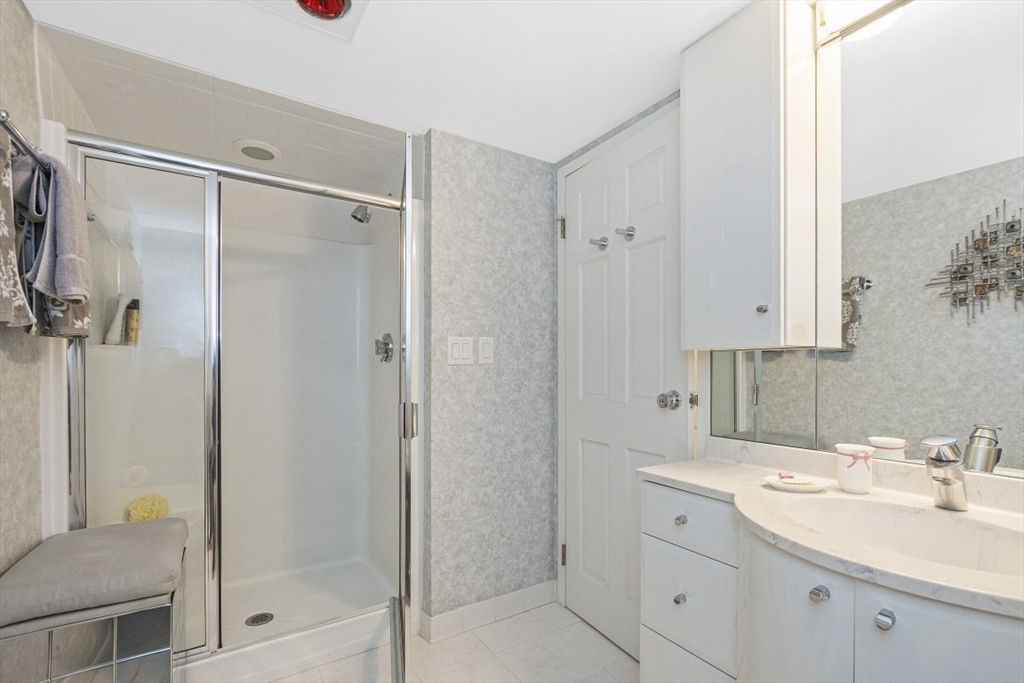1550 Worcester Road # 620
