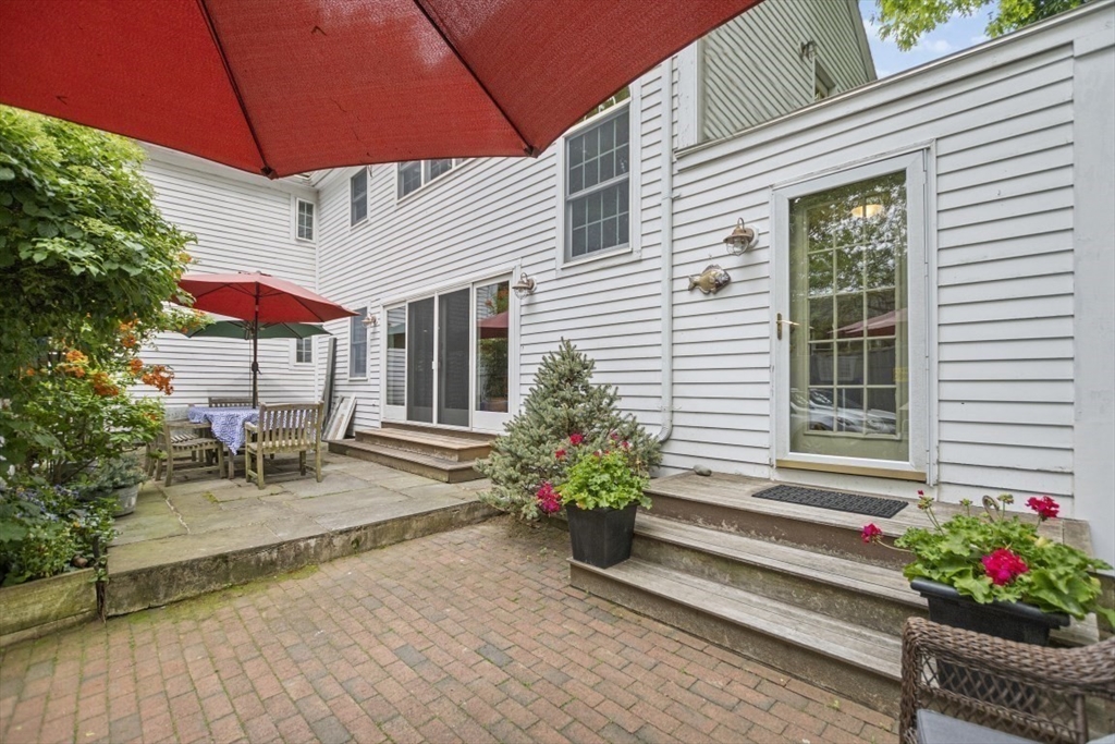 125 High St