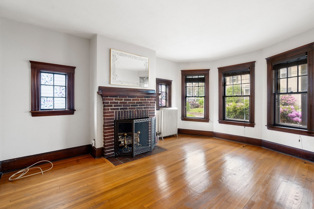 128 Jewett Street