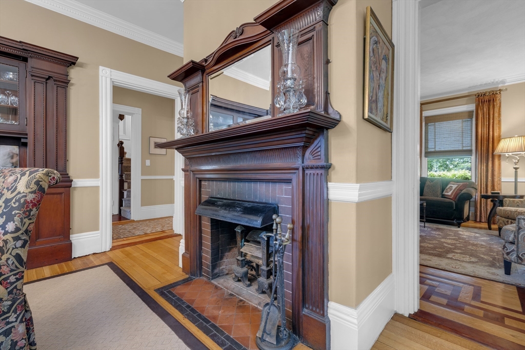 136 Hunnewell Ave