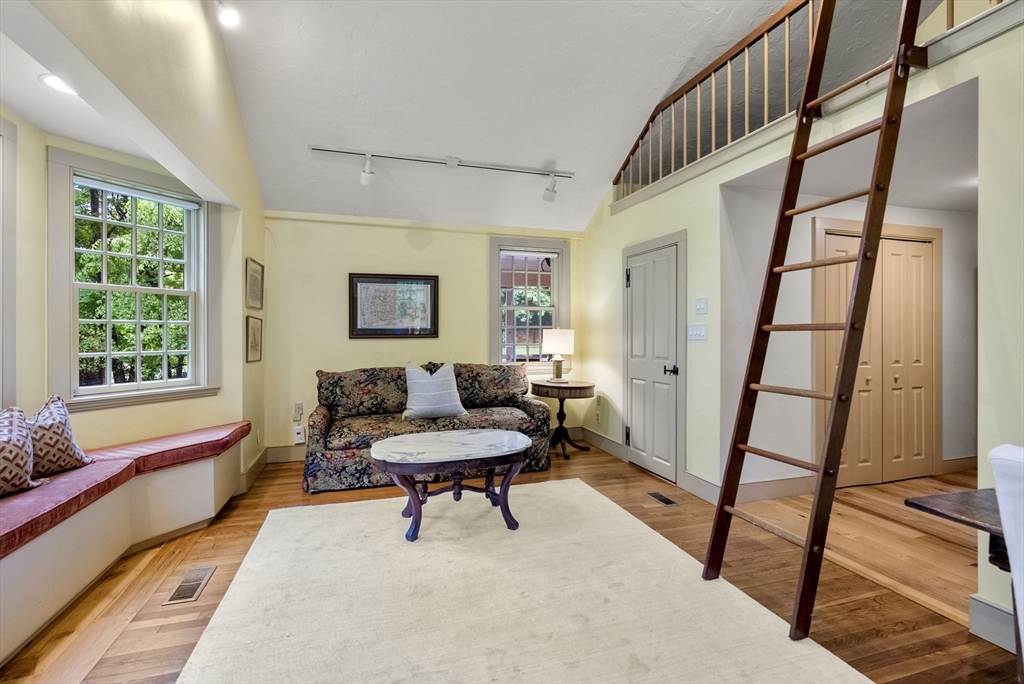 177 Edmands Rd