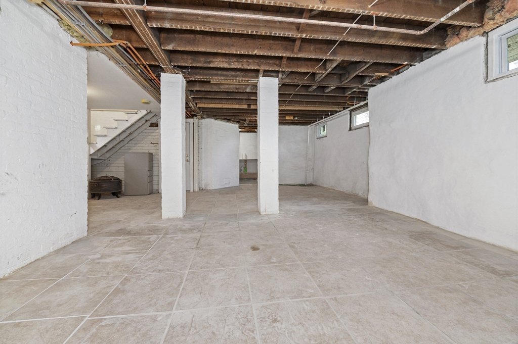 78 Washington St # 1