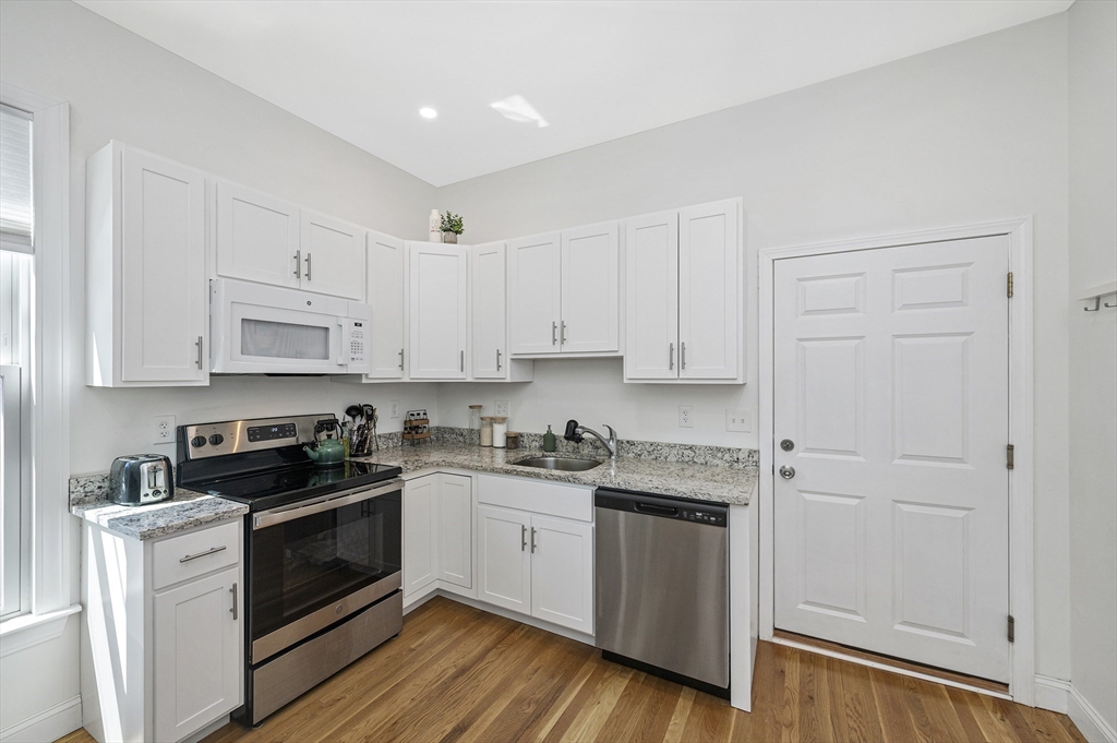 78 Washington St # 1