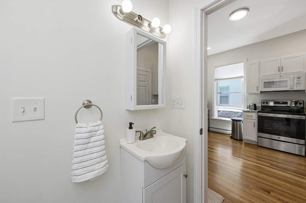 78 Washington St # 1