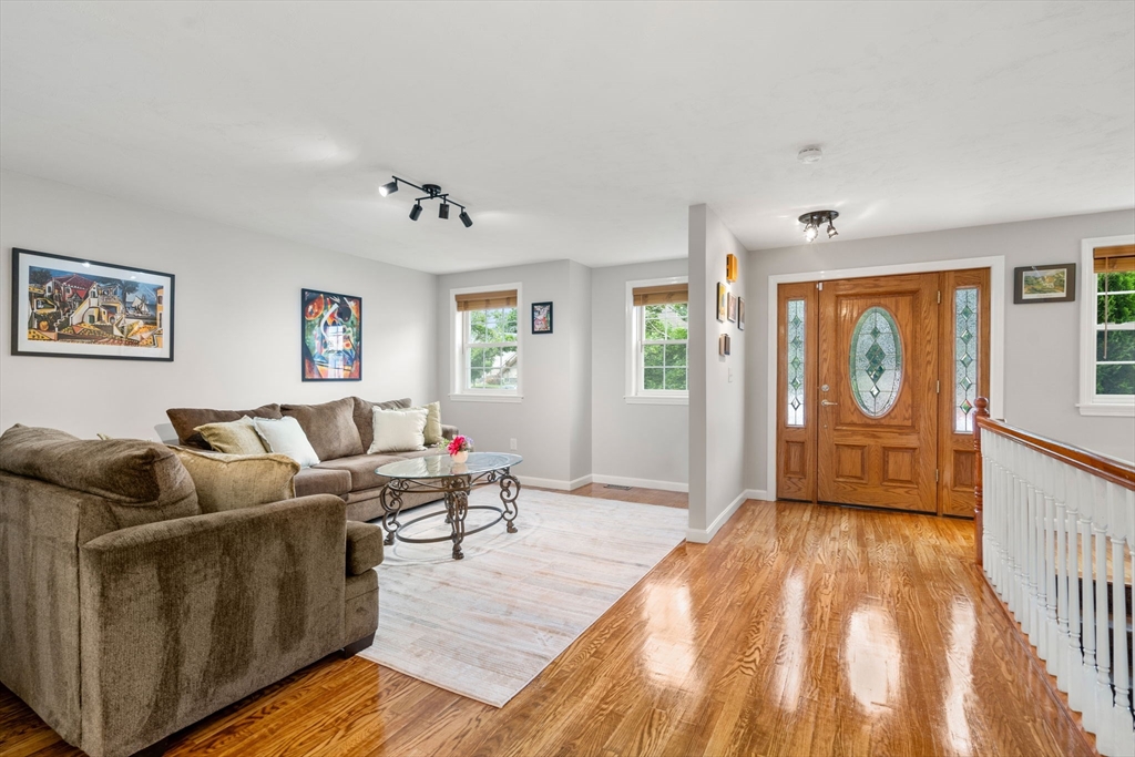 104 Crescent St # 1