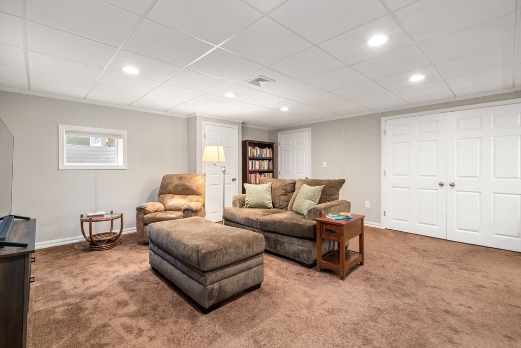 104 Crescent St # 1