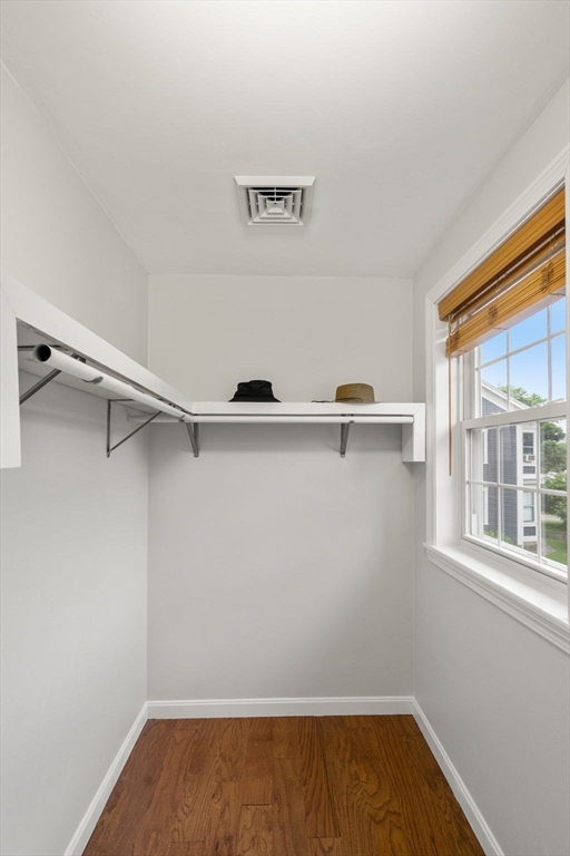 104 Crescent St # 1