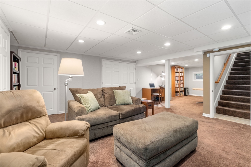 104 Crescent St # 1