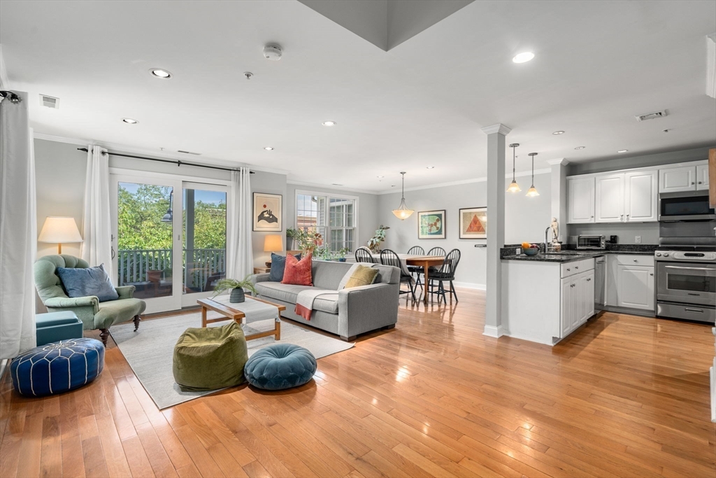 104 Harvard St # 6