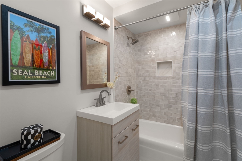 53 Paul St (17) Unit: #