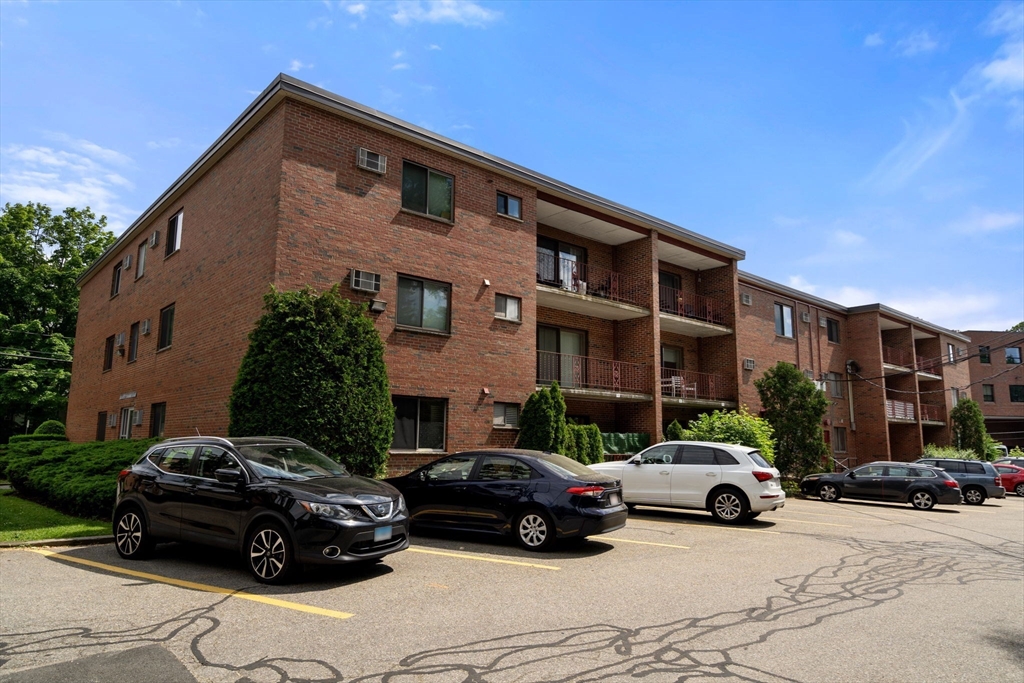 53 Paul St (17) Unit: #