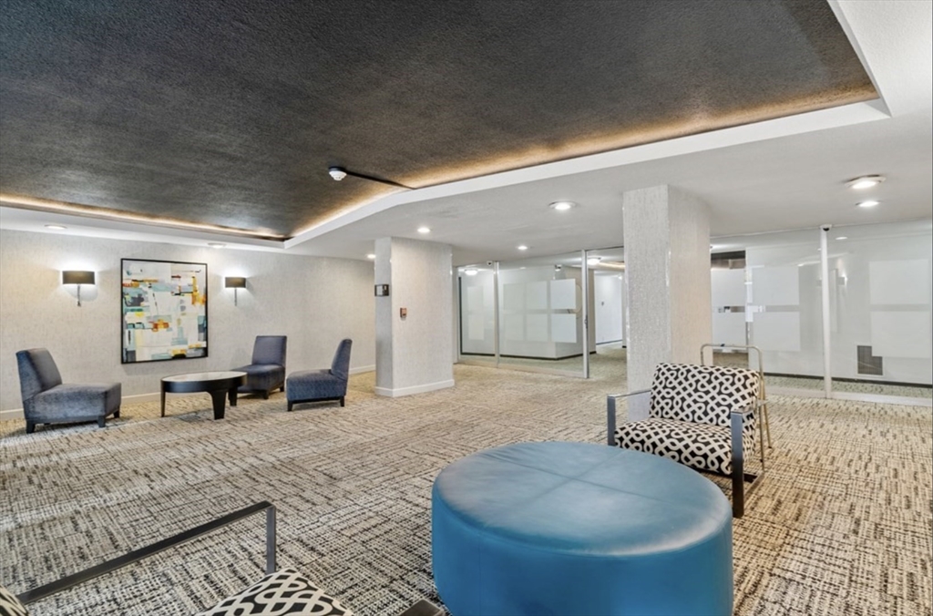 19 Winchester Street # 702