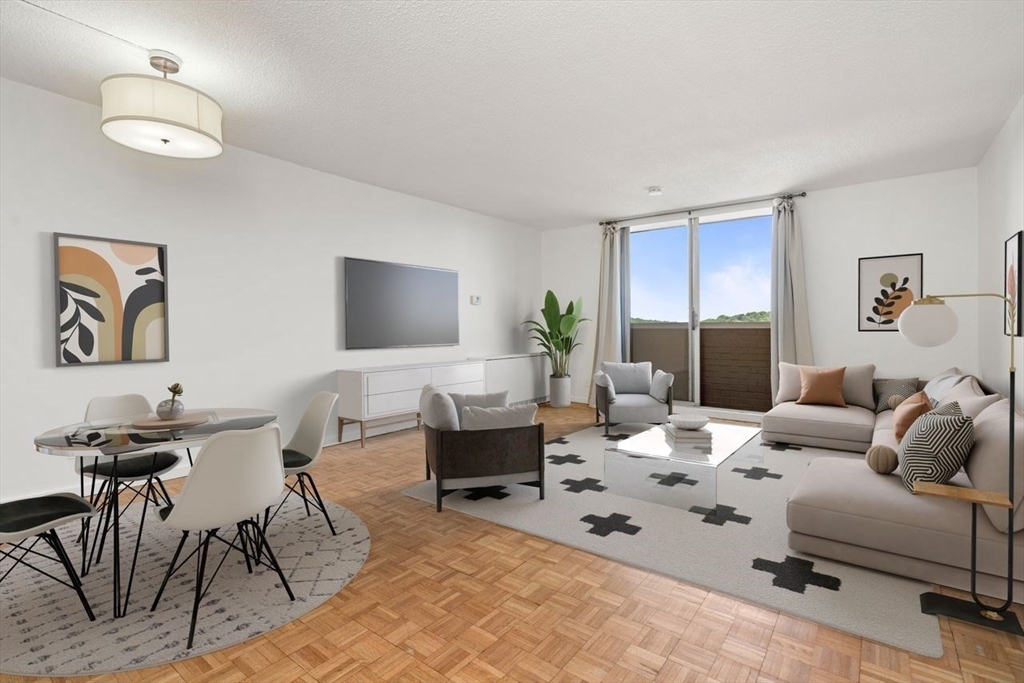 33 Pond Ave # 1110