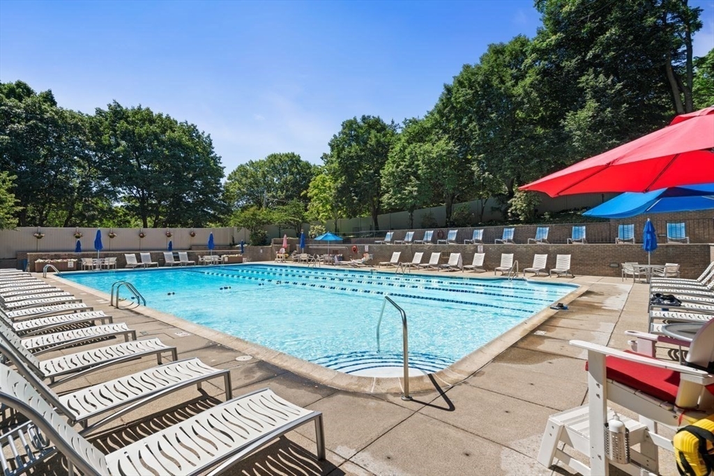 33 Pond Ave # 1110
