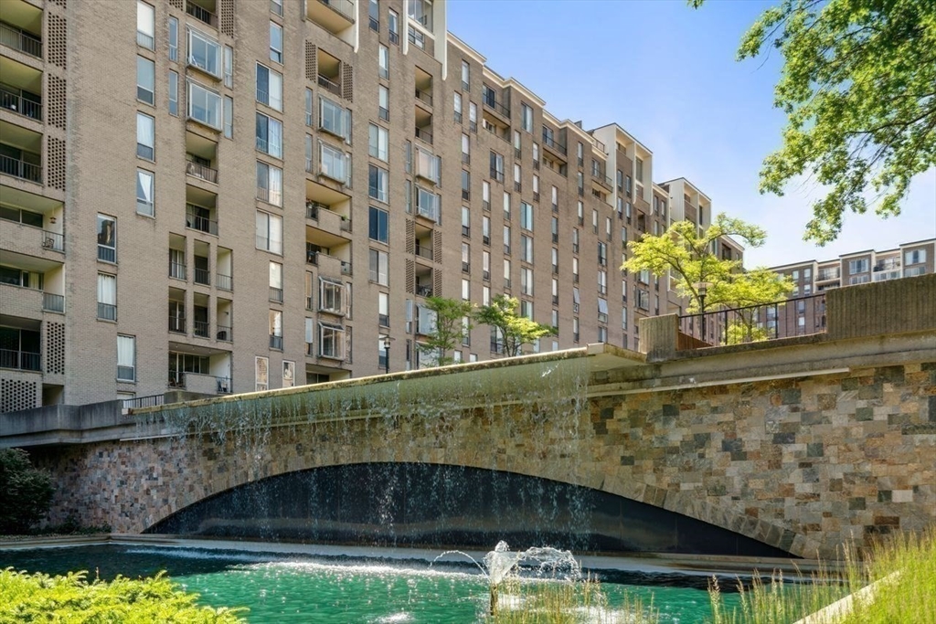 33 Pond Ave # 1110