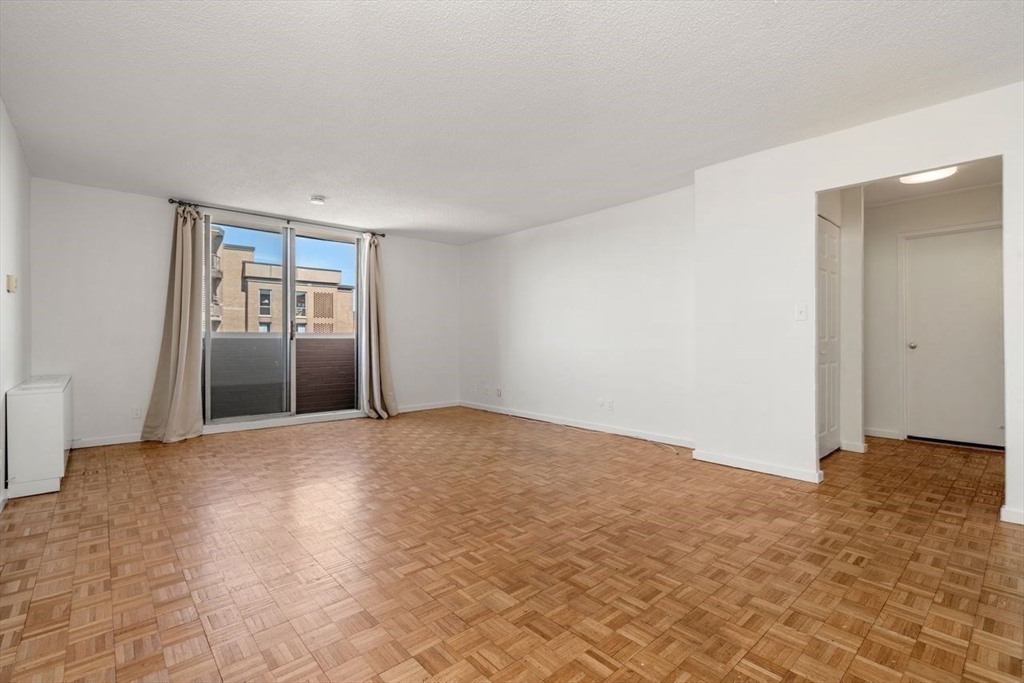 33 Pond Ave # 1110
