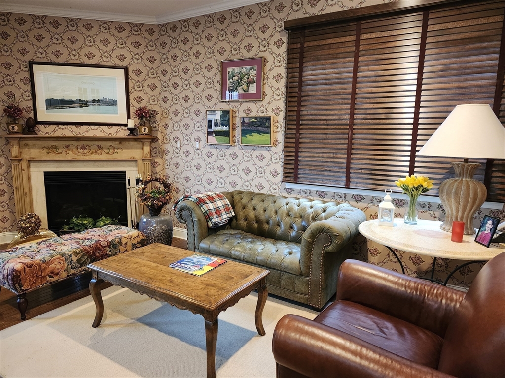 1115 Beacon St # 11