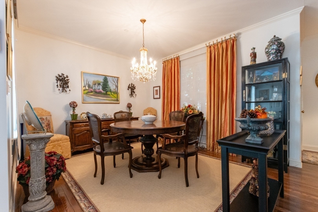 1115 Beacon St # 11