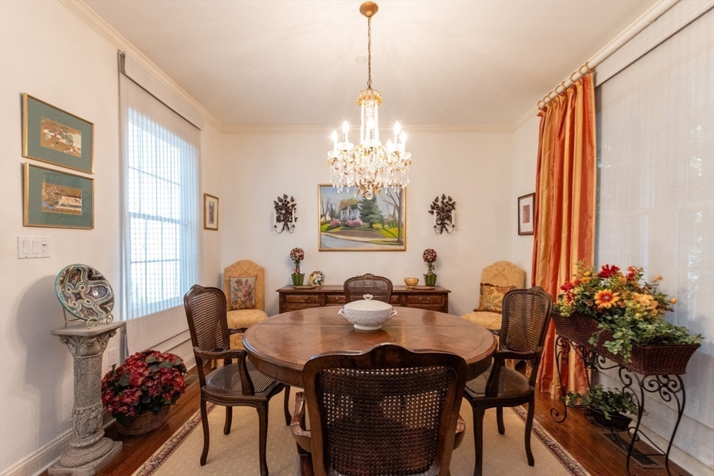 1115 Beacon St # 11