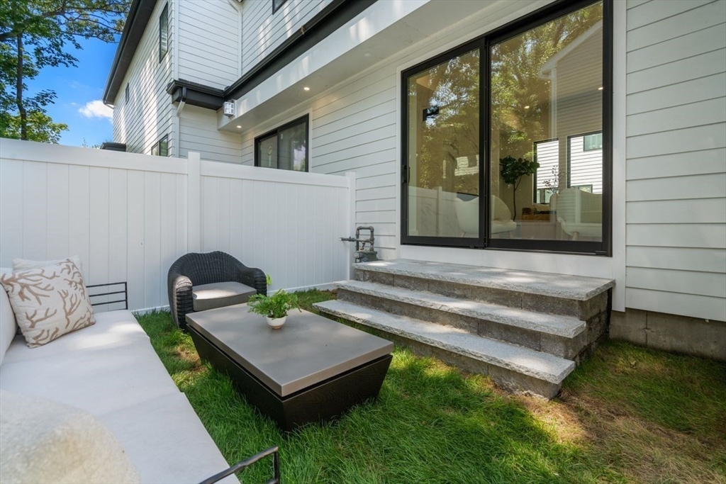 163-167 Winchester St # A