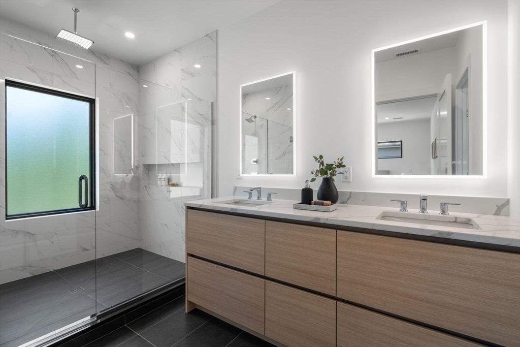 163-167 Winchester St # A