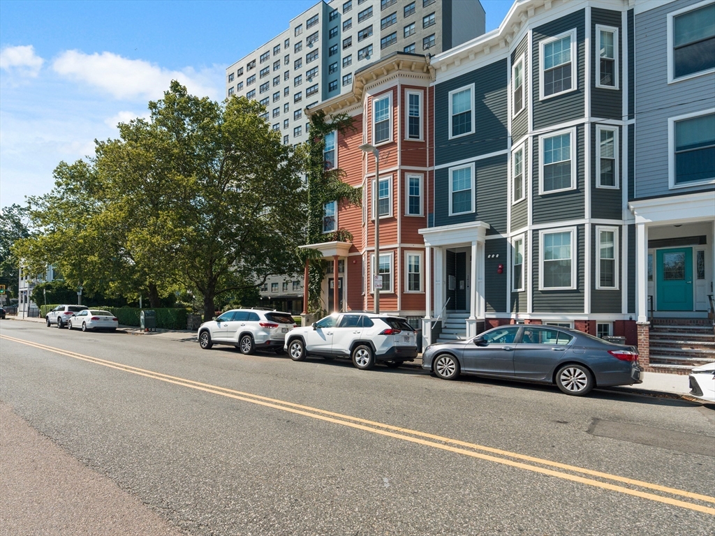 1422 Columbia # 3