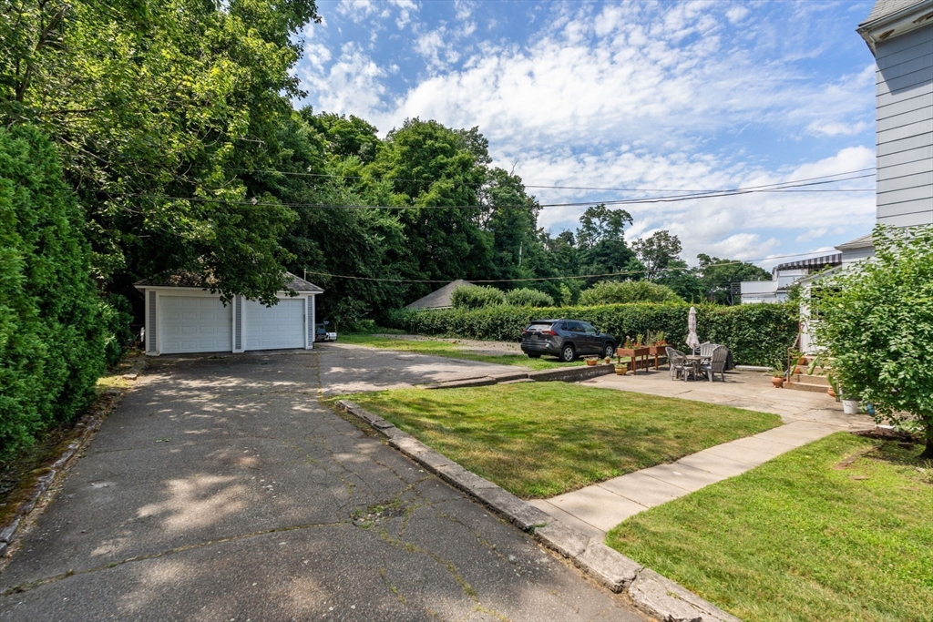 69 Chestnut Hill Ave