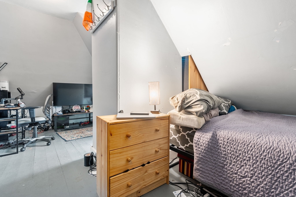 69 Chestnut Hill Ave