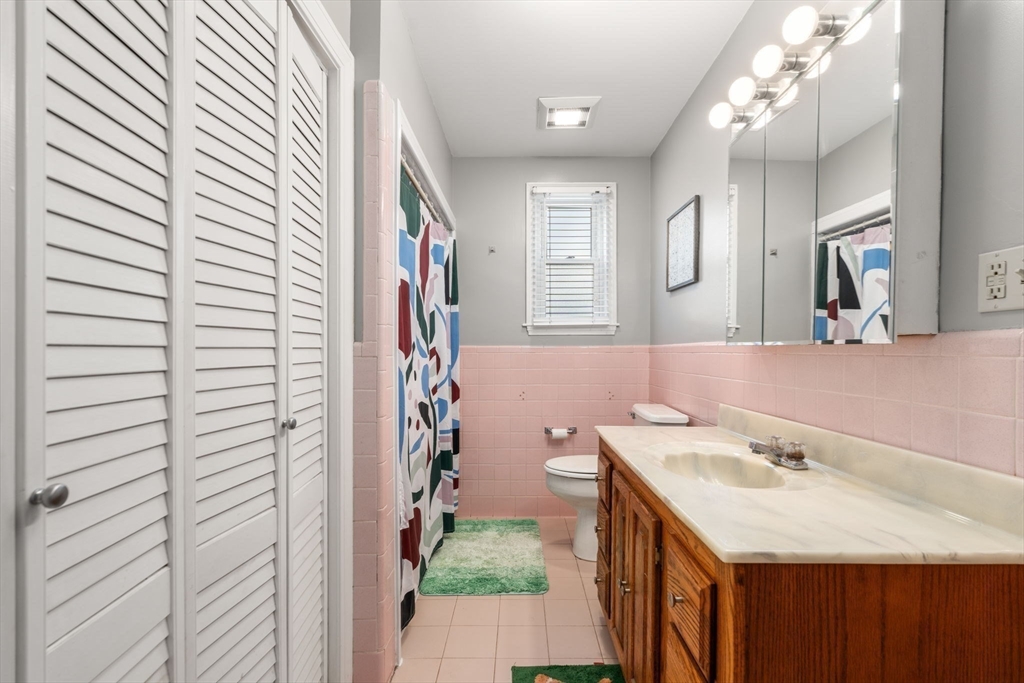 69 Chestnut Hill Ave