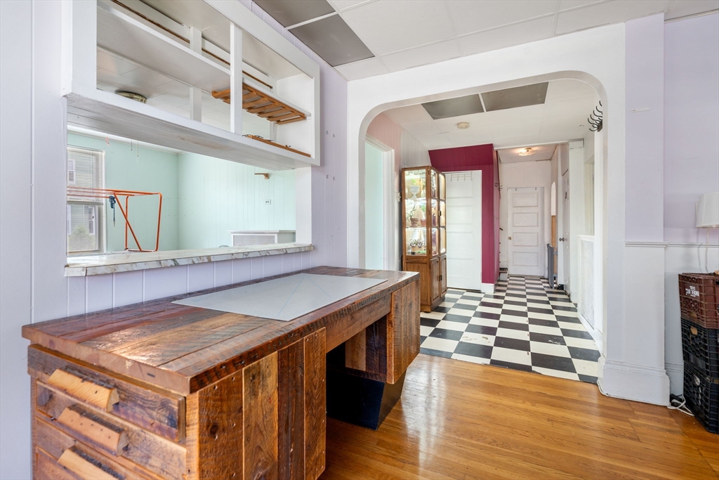 69 Chestnut Hill Ave