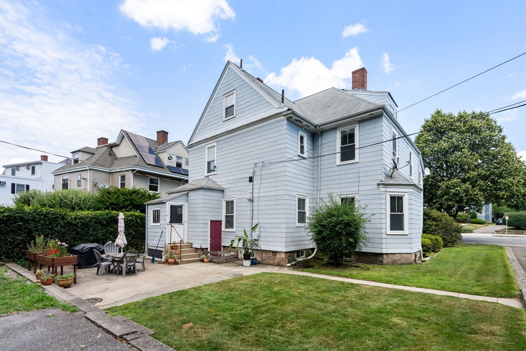 69 Chestnut Hill Ave