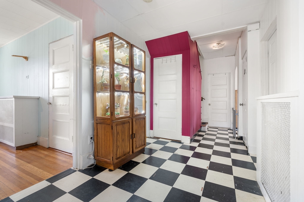 69 Chestnut Hill Ave